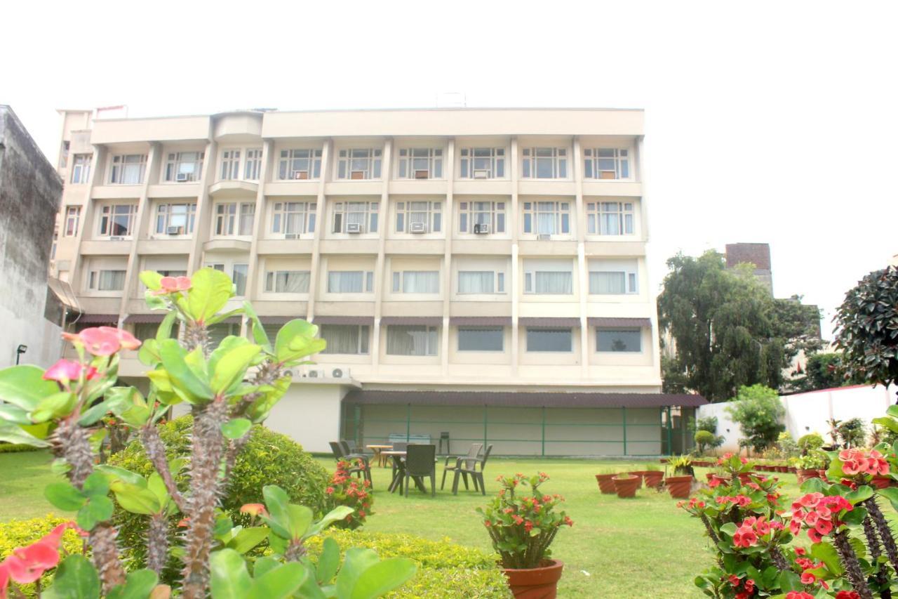Hotel Ambica Katra Katra  Extérieur photo