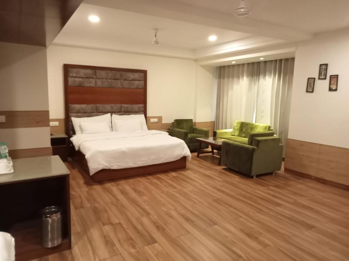 Hotel Ambica Katra Katra  Extérieur photo