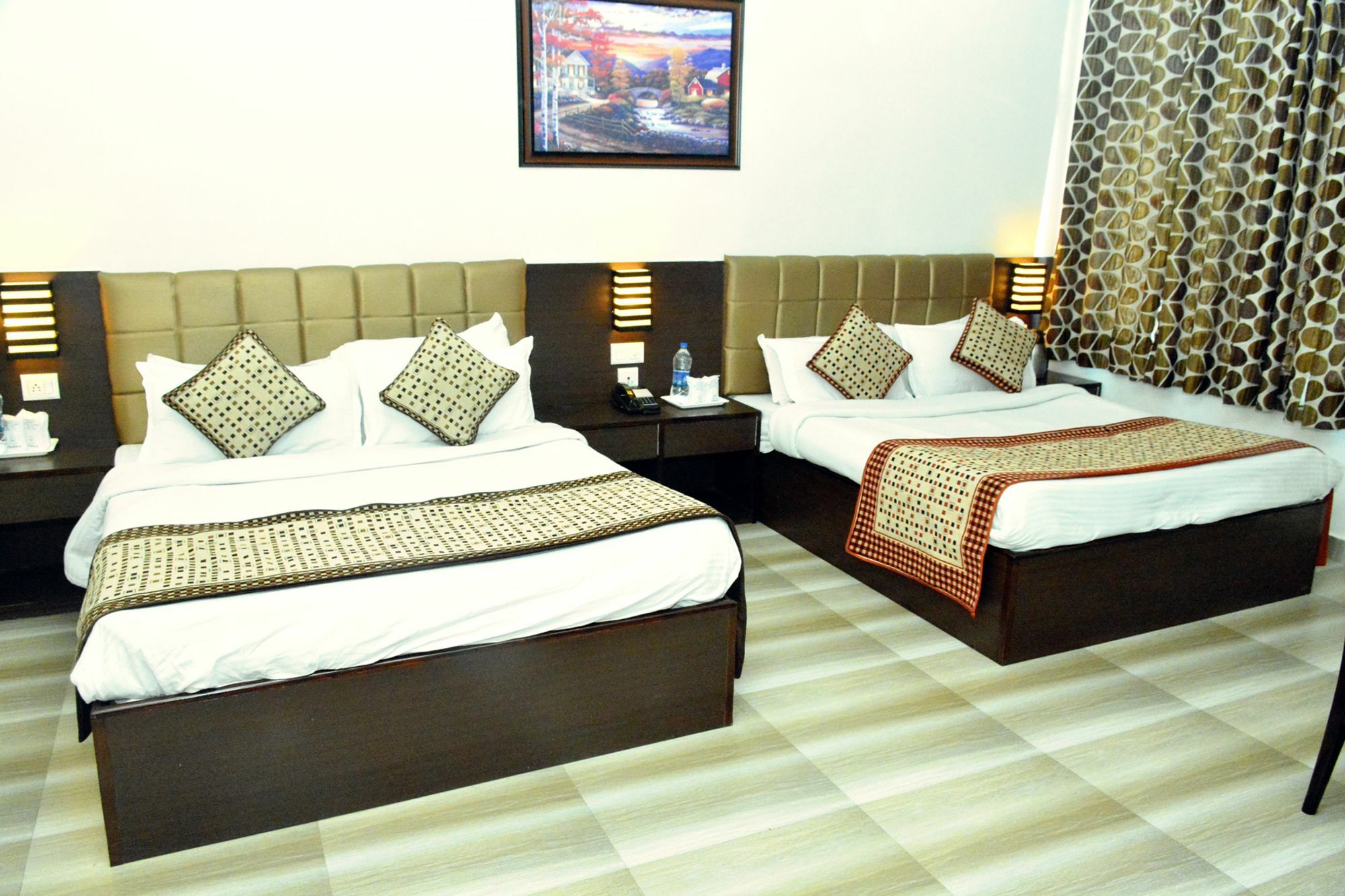 Hotel Ambica Katra Katra  Extérieur photo